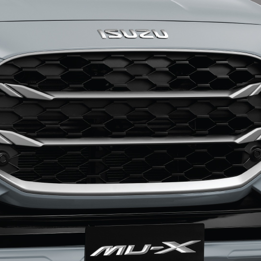 XE SUV ISUZU - MU-X - SPORT 1.9L 4x4 AT