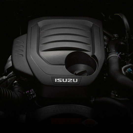 XE SUV ISUZU - MU-X CHỞ TIỀN - B7 1.9L 4x2 MT