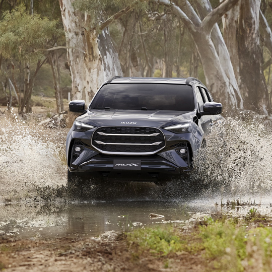 XE SUV ISUZU - MU-X - SPORT 1.9L 4x4 AT