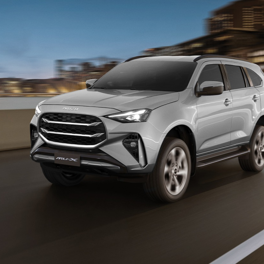 XE SUV ISUZU - MU-X - B7 1.9L 4x2 MT
