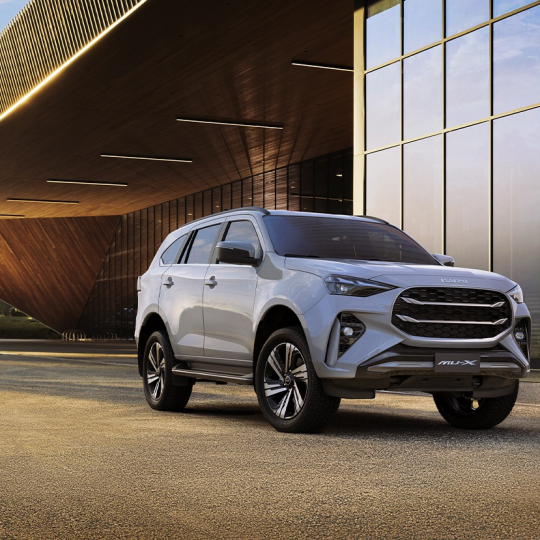 XE SUV ISUZU - MU-X - PRESTIGE 1.9L 4x2 AT