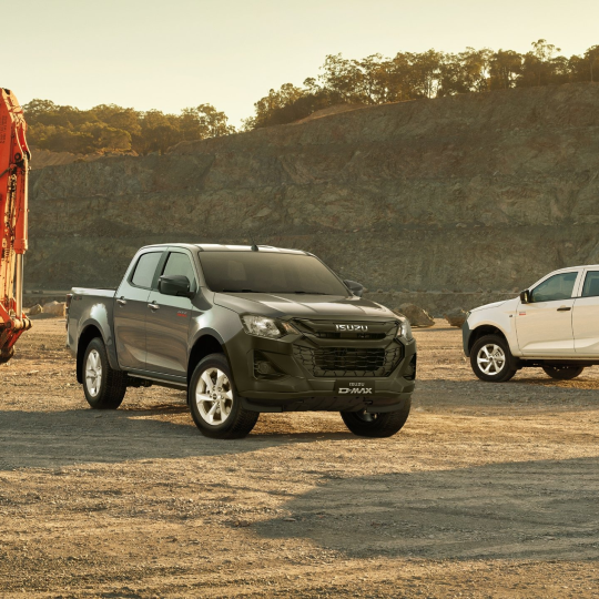 XE BÁN TẢI ISUZU - D-MAX - UTZ 800 1.9L 4x4 MT