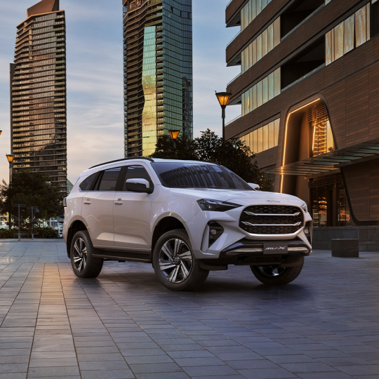 XE SUV ISUZU - MU-X - PRESTIGE 1.9L 4x2 AT