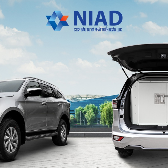 XE SUV ISUZU - MU-X CHỞ TIỀN - B7 1.9L 4x2 MT